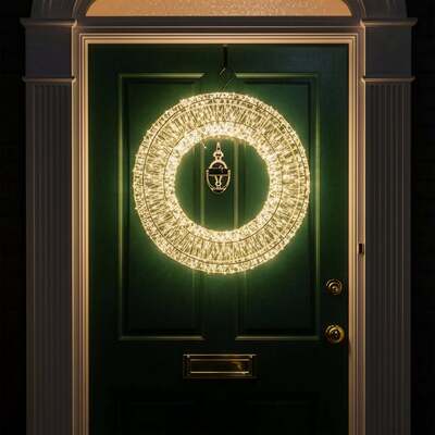 Pre-Lit Christmas Gold Light-Up Wreath 58cm with 3000 Warm White LED Micro-lights